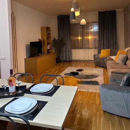 Apartament “La Iepure” Braşov Exteriör bild